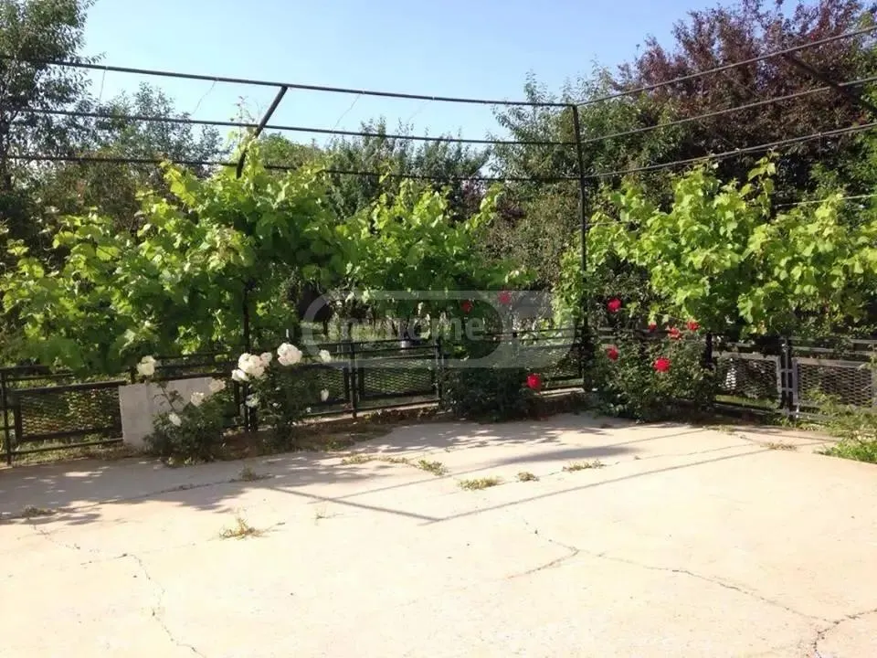Дом, 5-комн., 900 м²