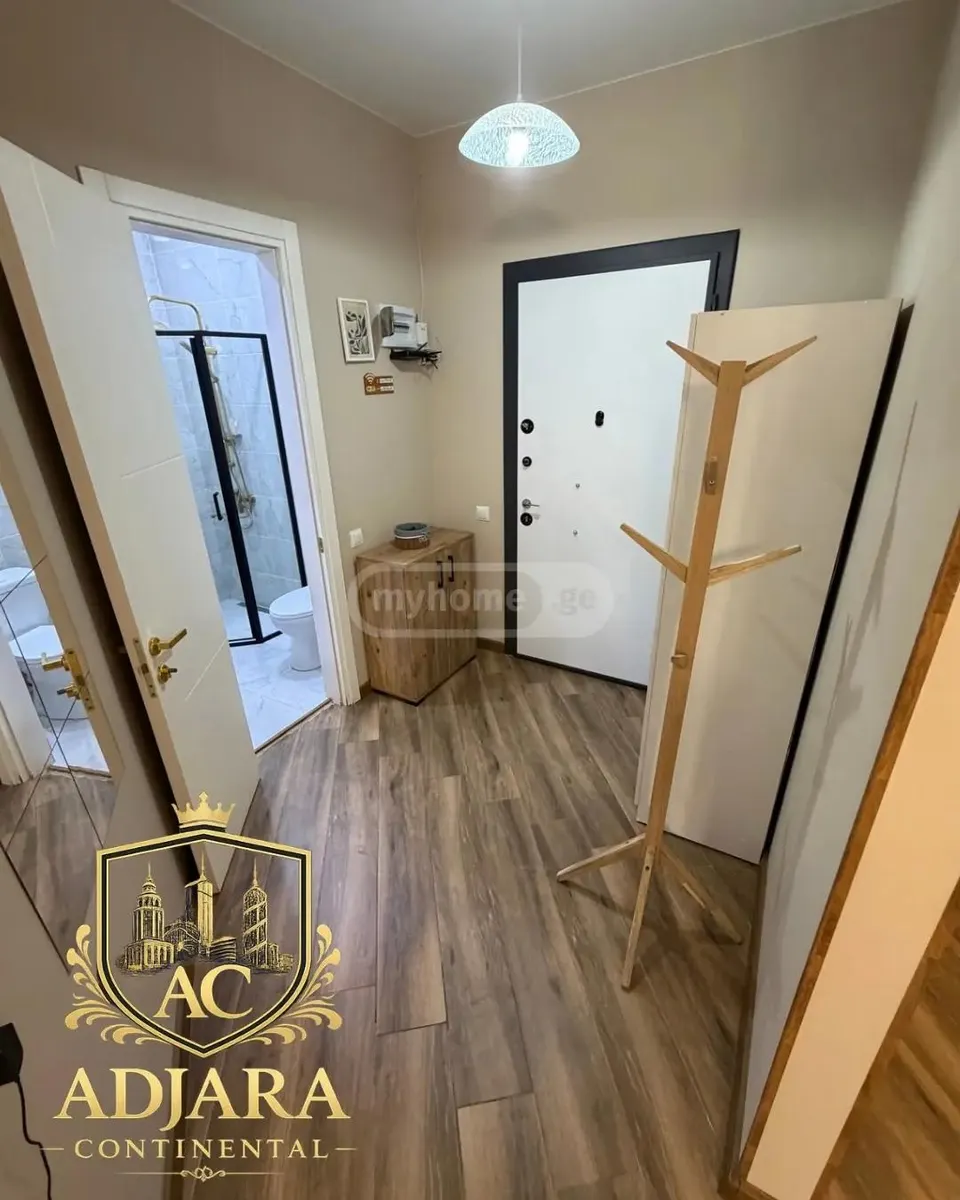 Квартира, 3-комн., 65 м²