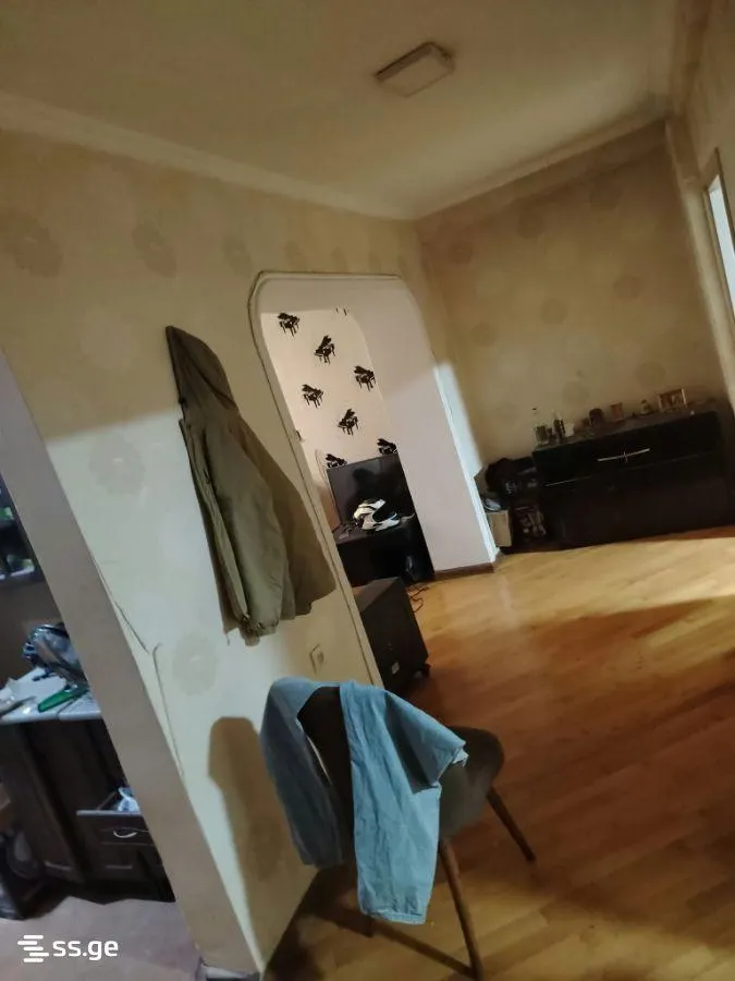 Apartment, 5-room, 100 m²