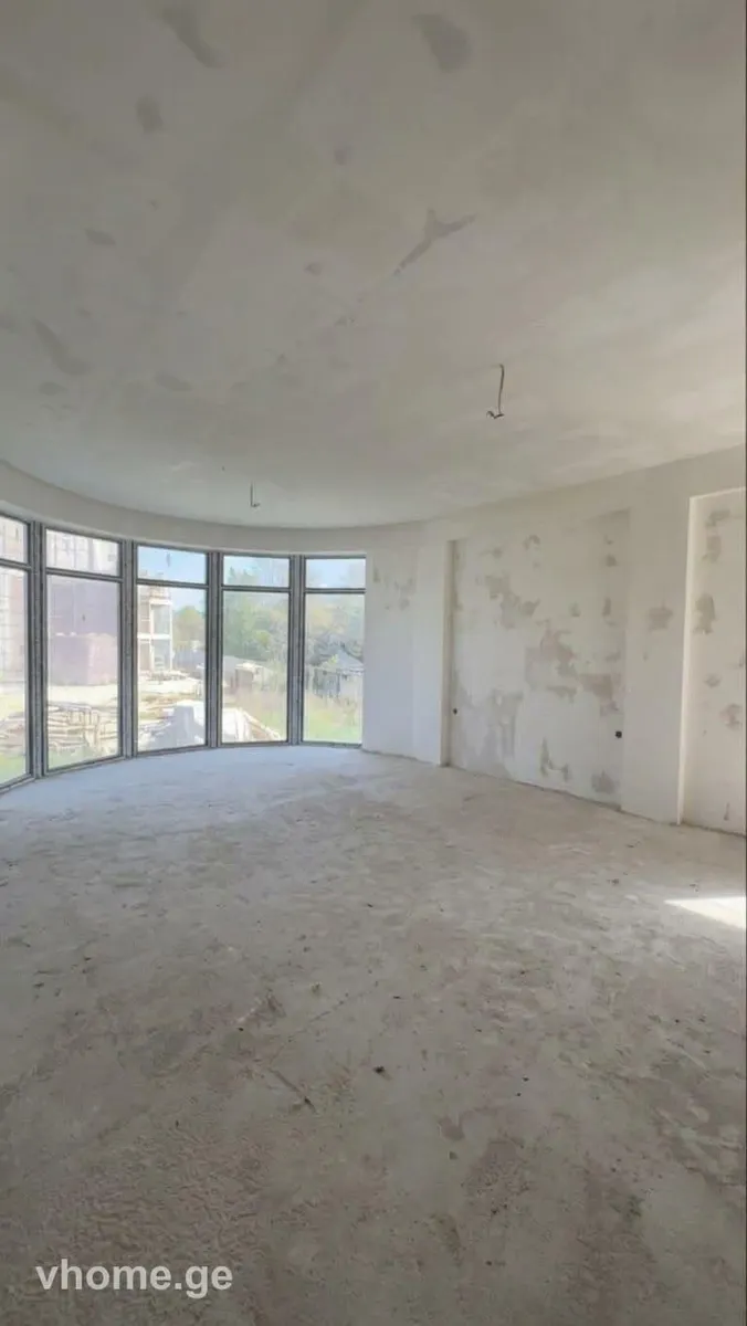 Дом, 5-комн., 335 м²