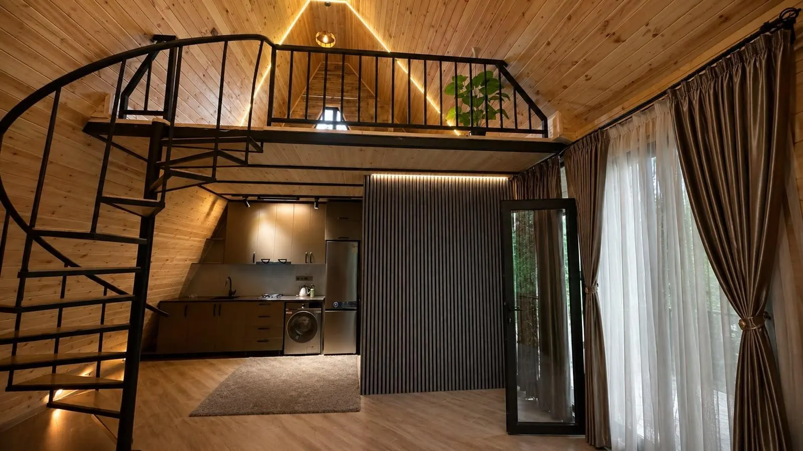 House, 2-room, 42 m²