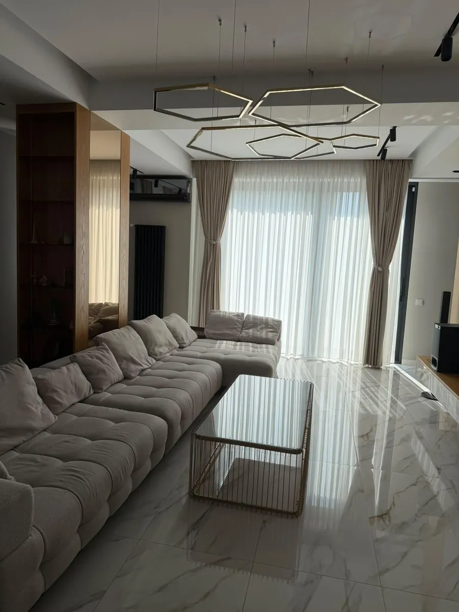 Дом, 5-комн., 488 м²
