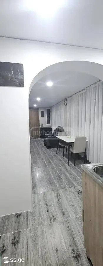 Apartment, 4-room, 85 m²
