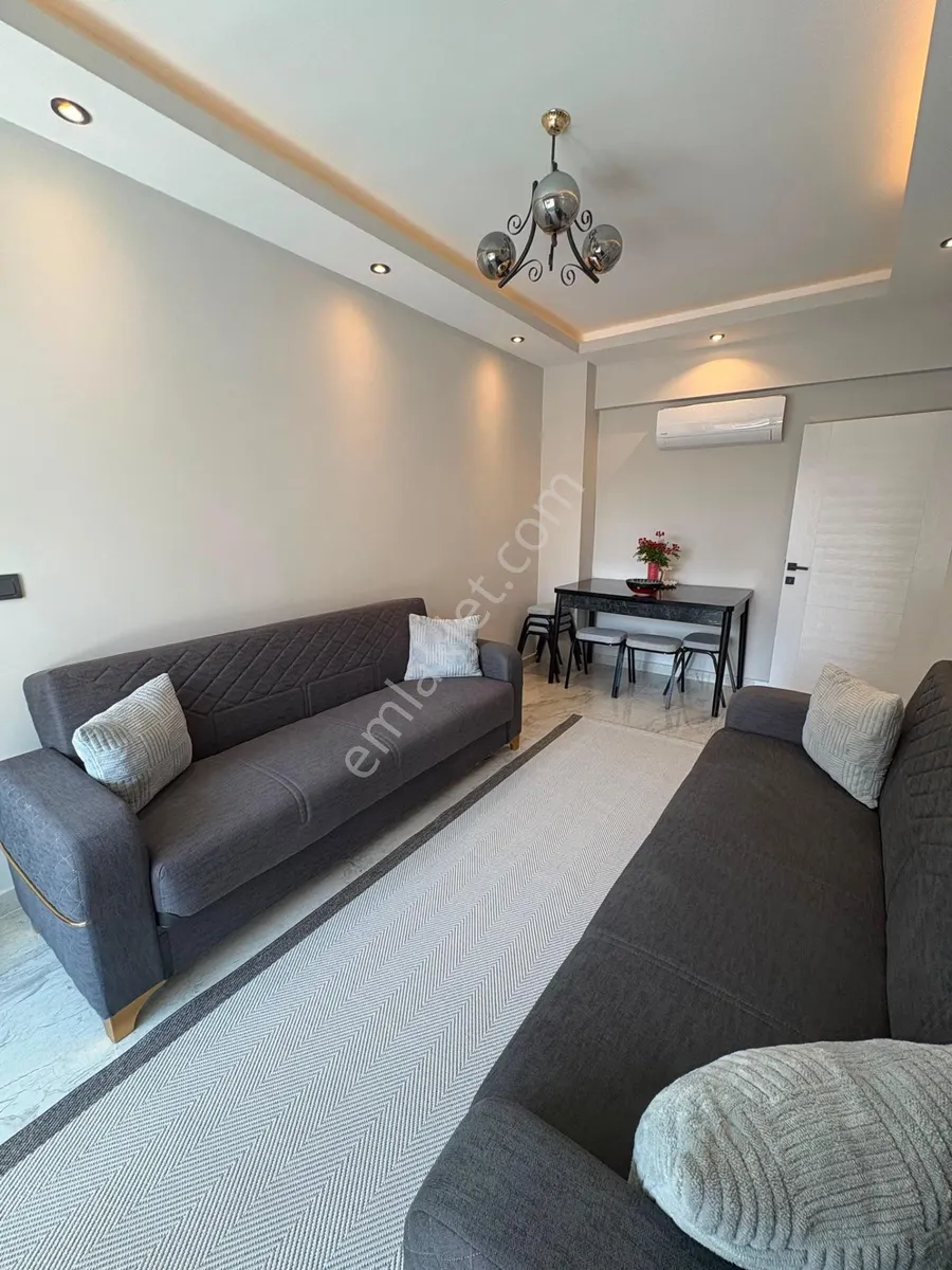 Apartment, 4-room, 140 m²