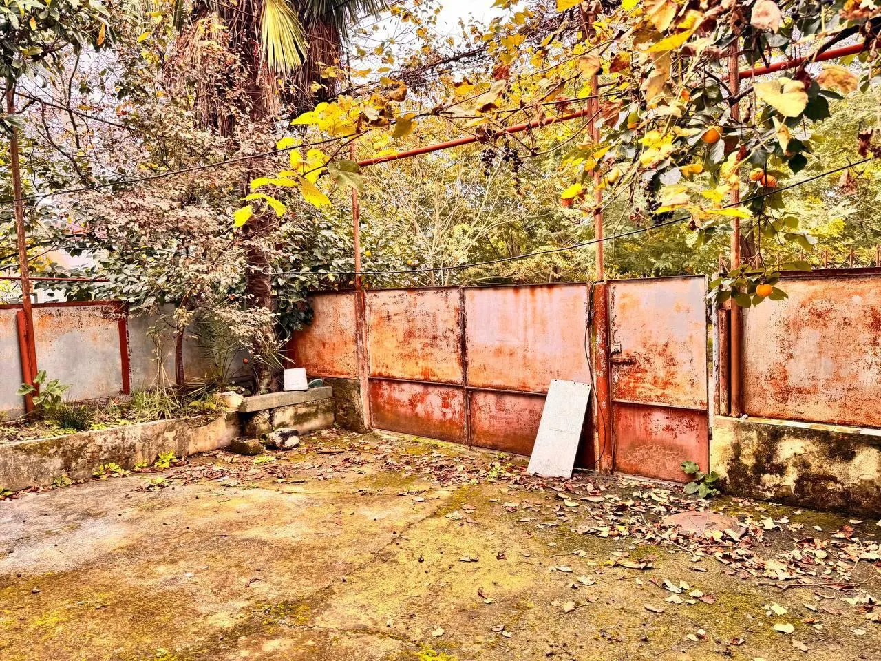 House, 5-room, 210 m²