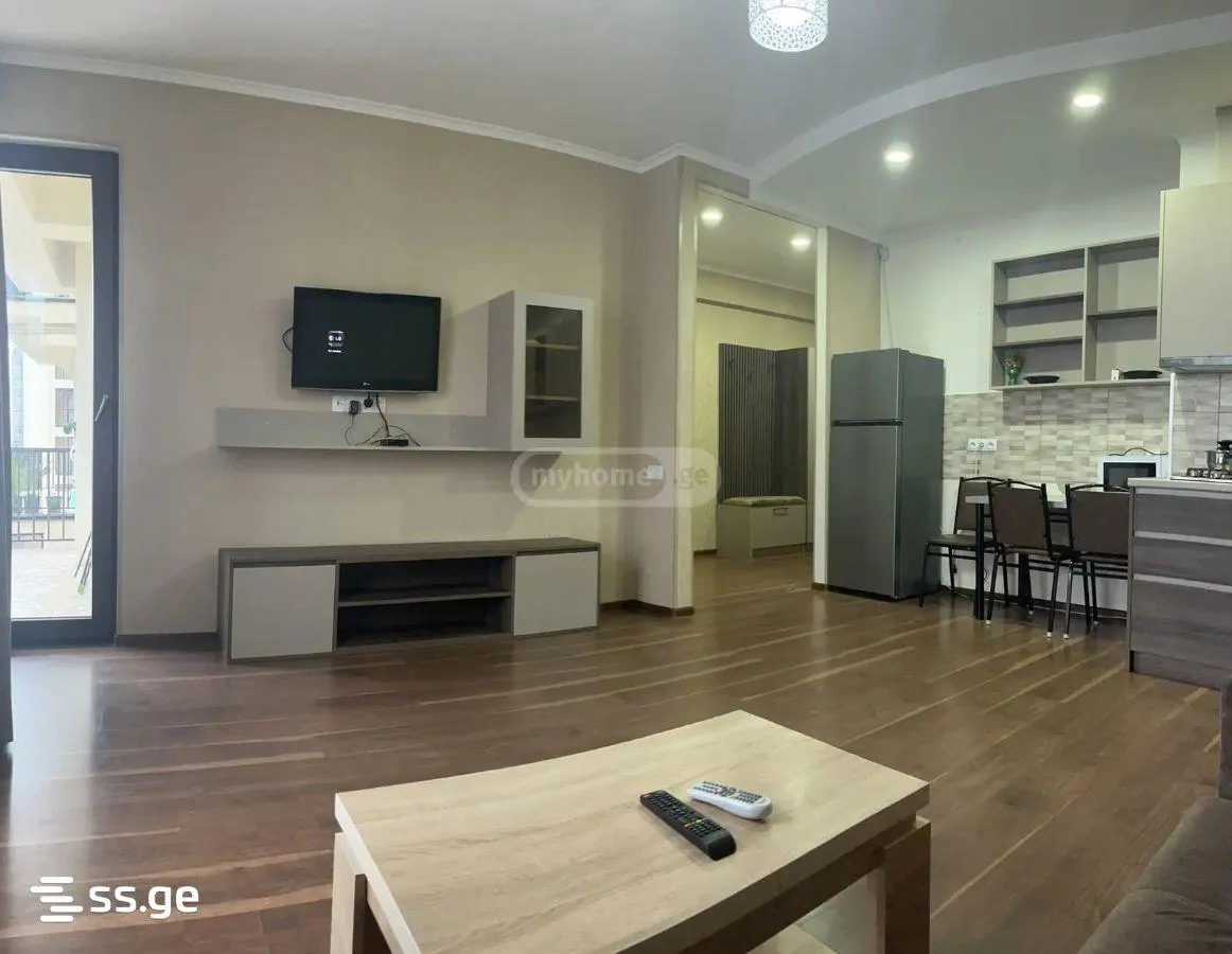 Apartment, 2-room, 58 m²