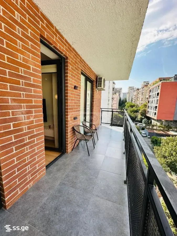 Apartment, 3-room, 82 m², B-Home