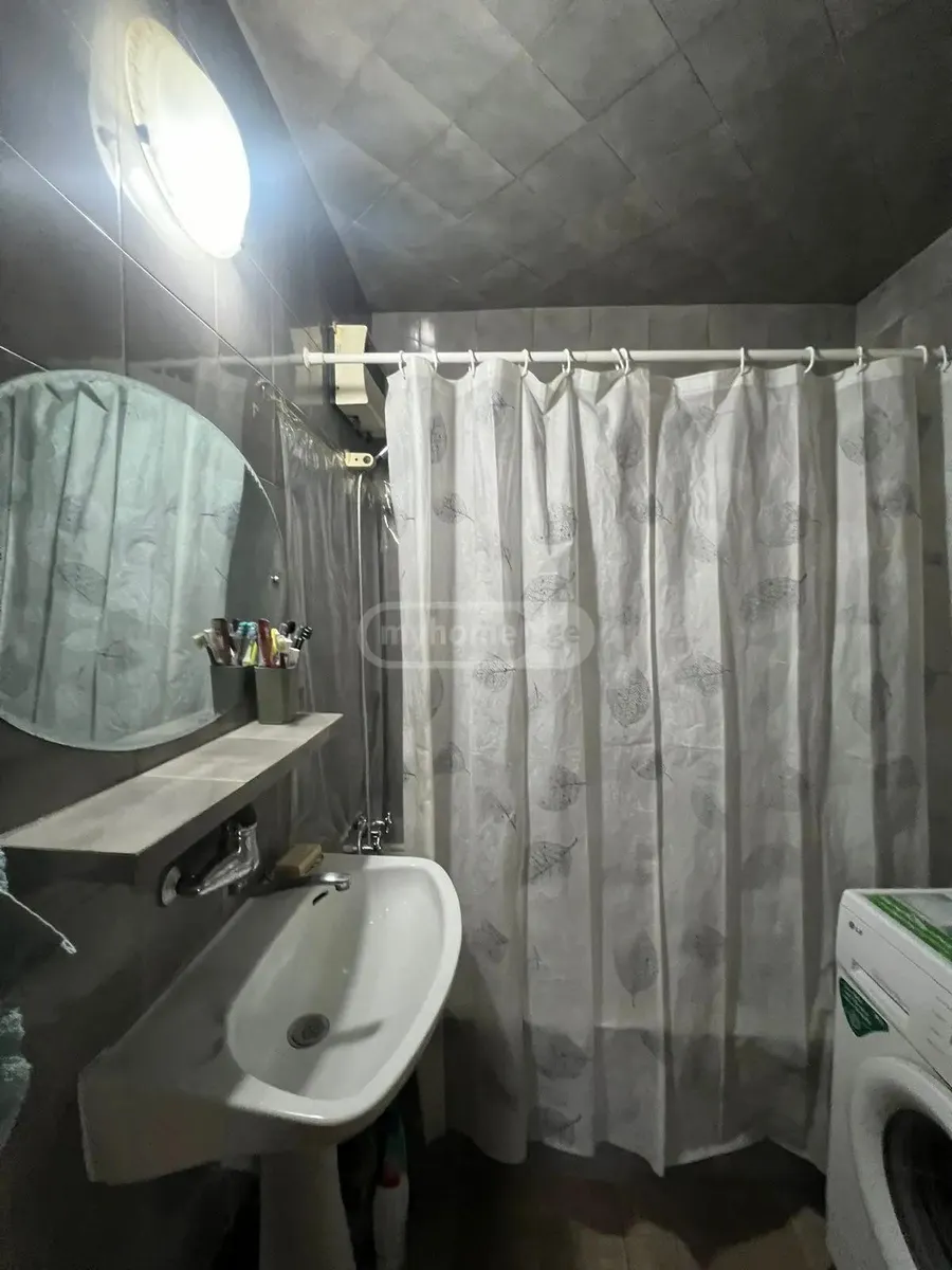 Apartment, 4-room, 87 m²