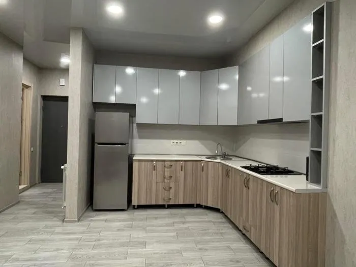 Квартира, 3-комн., 108 м²