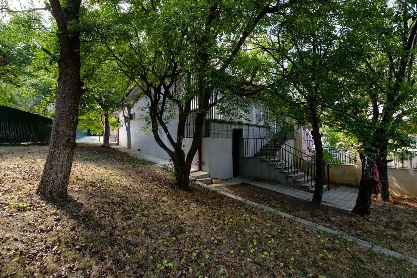 Дом, 2-комн., 77 м²