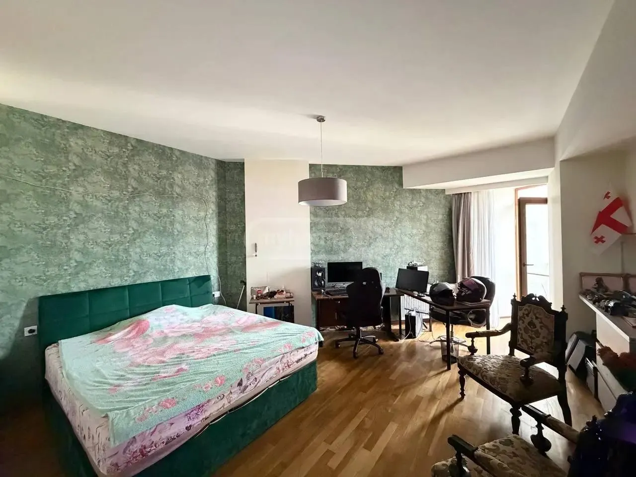 Квартира, 4-комн., 158 м²