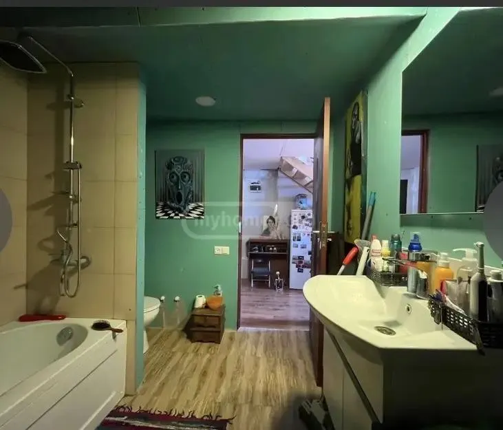 Квартира, 3-комн., 72 м²