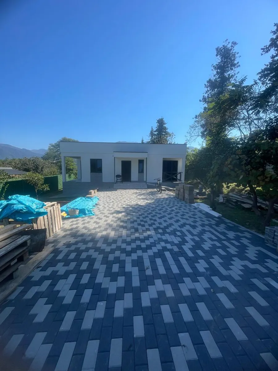 House, 4-room, 100 m²