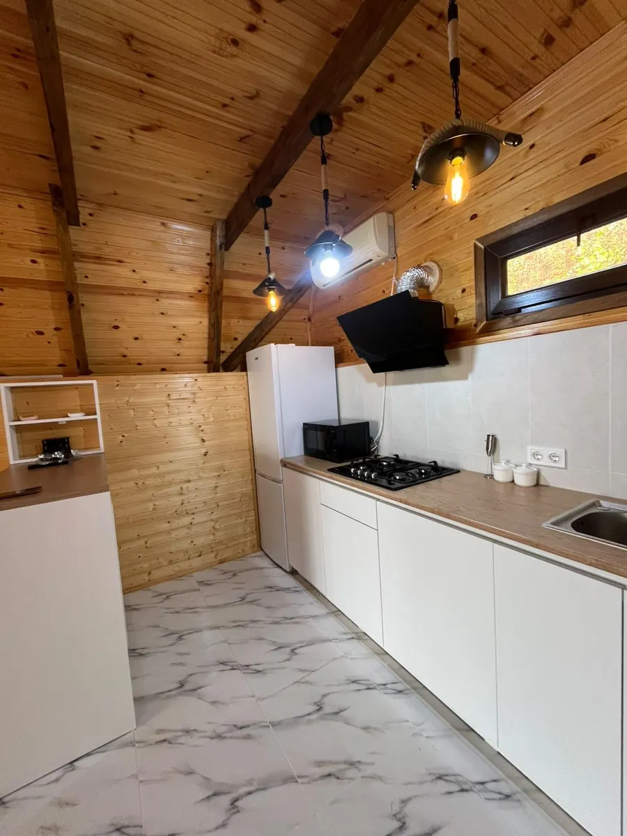 House, 3-room, 90 m²