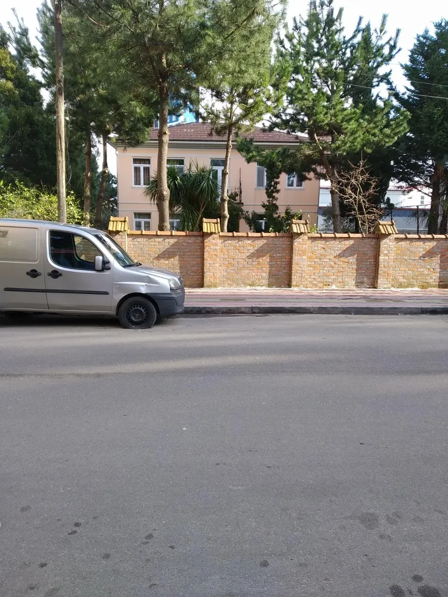 House, 5-room, 290 m²