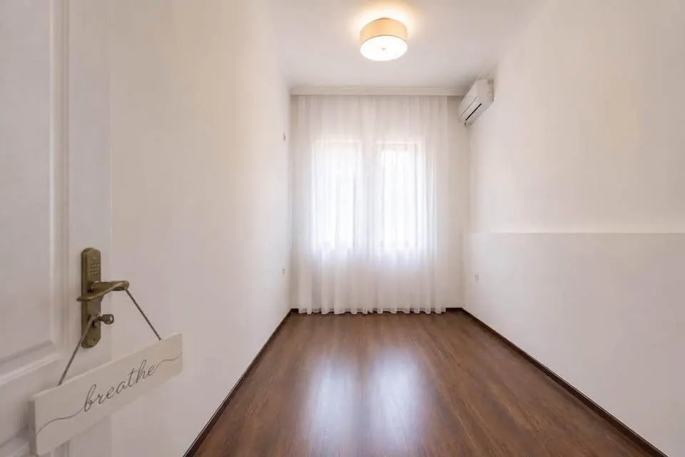 Дом, 5-комн., 500 м²