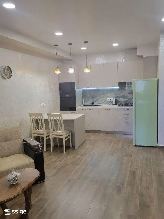 Apartment, 2-room, 65 m², Green Alley