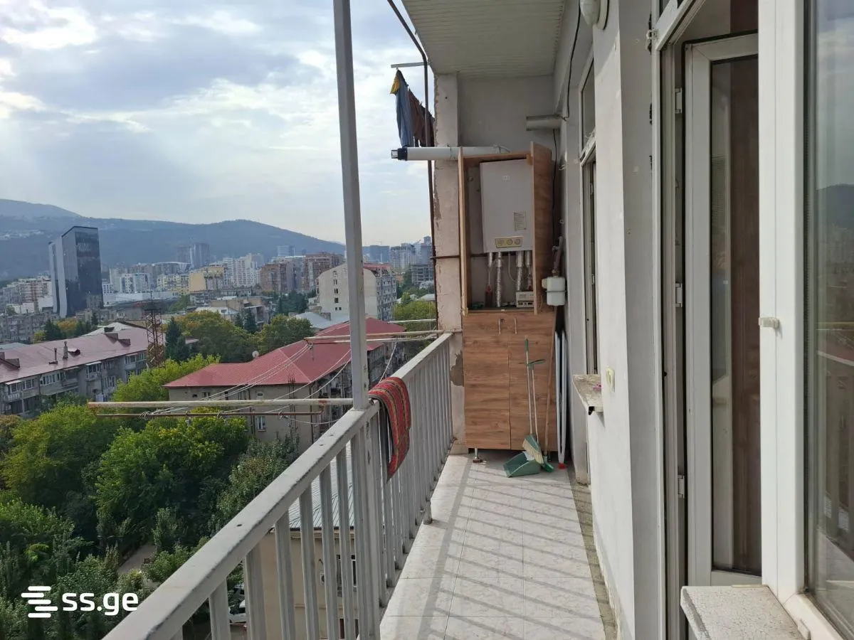 Квартира, 3-комн., 70 м²