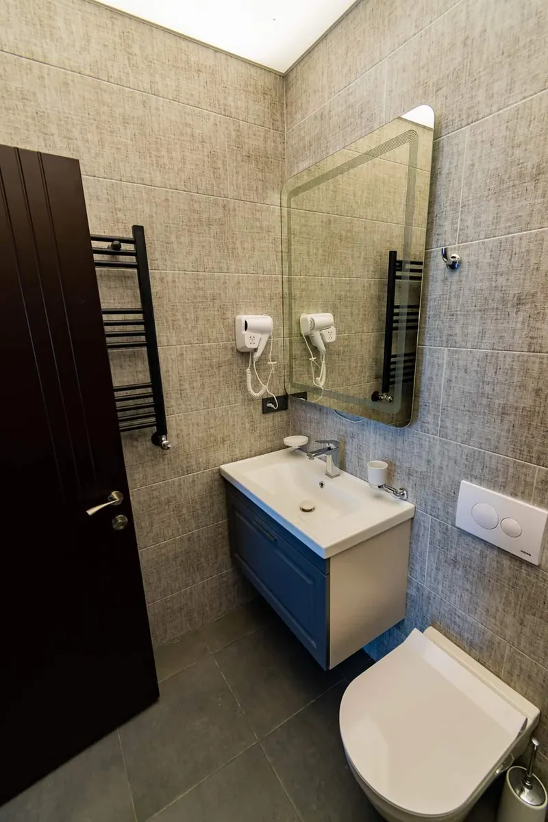 Дом, 5-комн., 250 м²