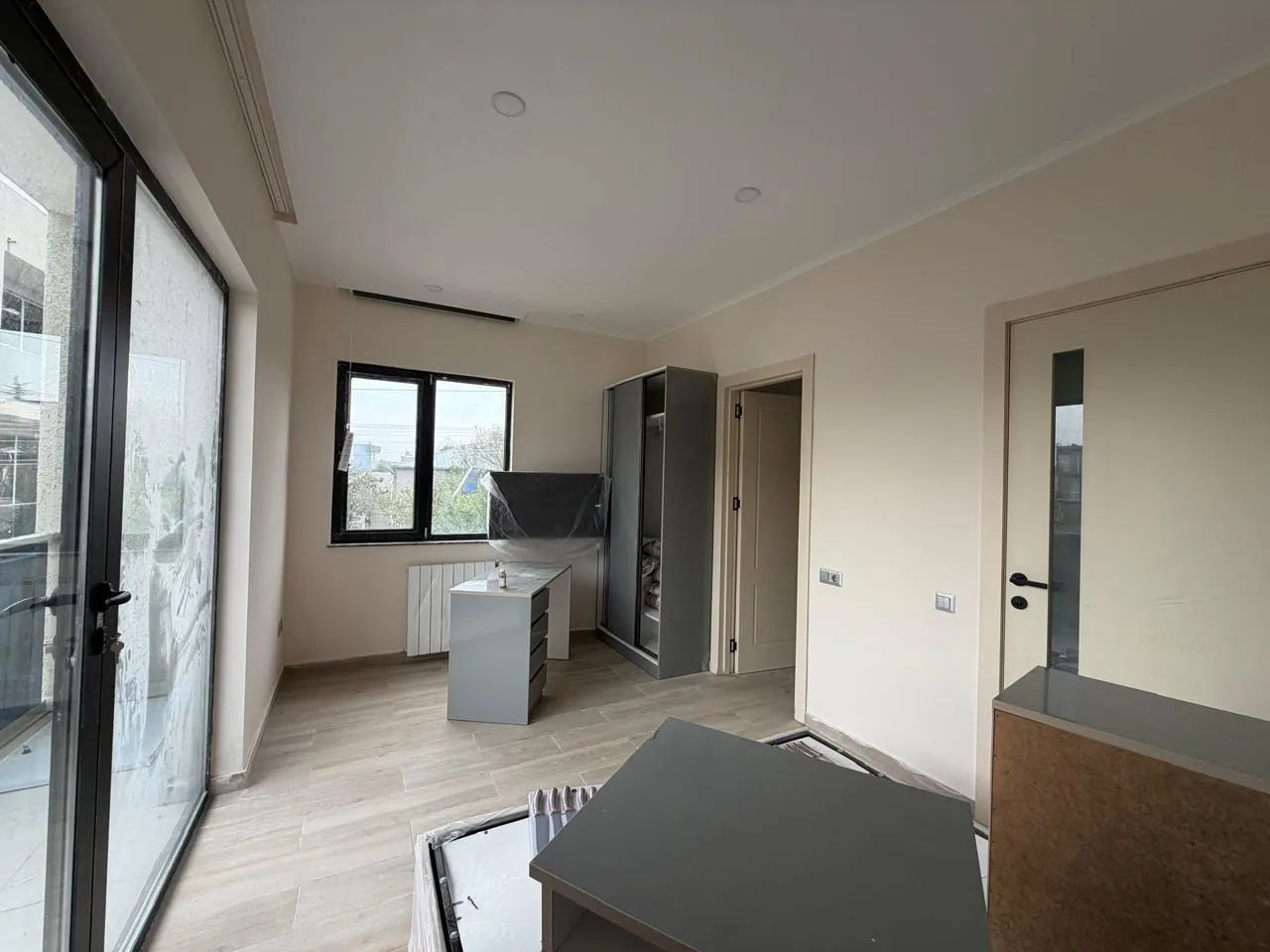 House, 5-room, 225 m²