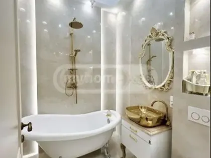 Квартира, 4-комн., 159 м²