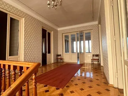 Дом, 5-комн., 800 м²