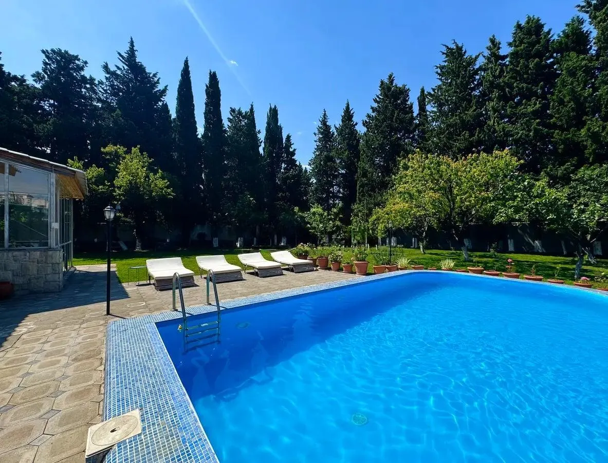 House, 9-room, 550 m²