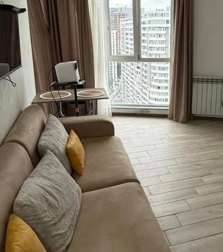 Квартира, 3-комн., 57 м², Mega City
