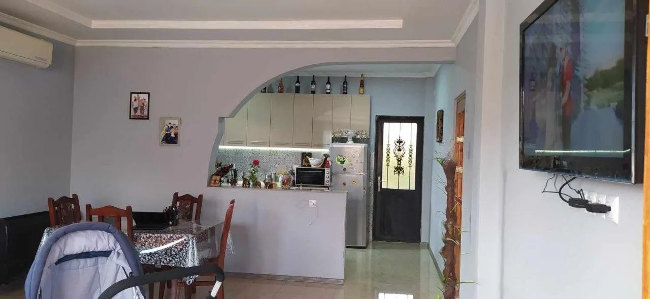 House, 3-room, 103 m²