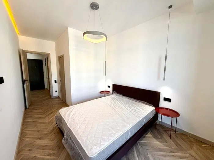 Квартира, 2-комн., 65 м²