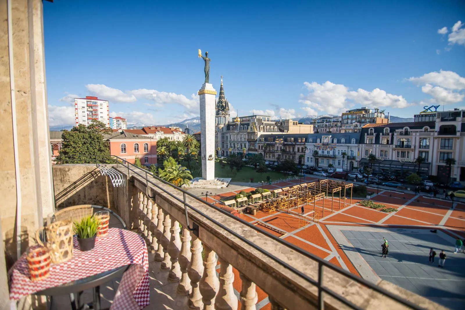 Квартира, 3-комн., 95 м²