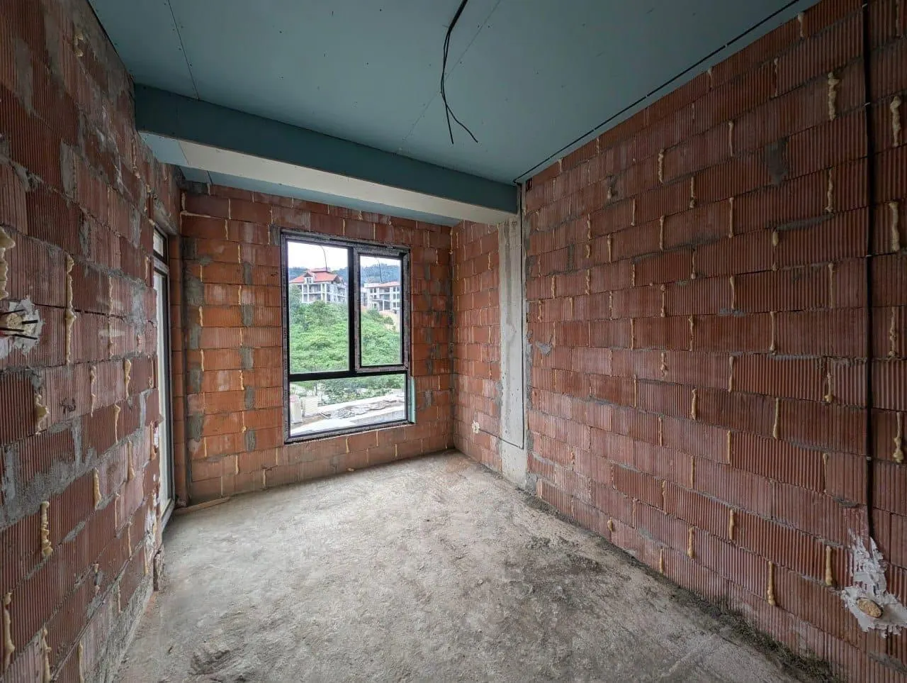 House, 5-room, 188 m²