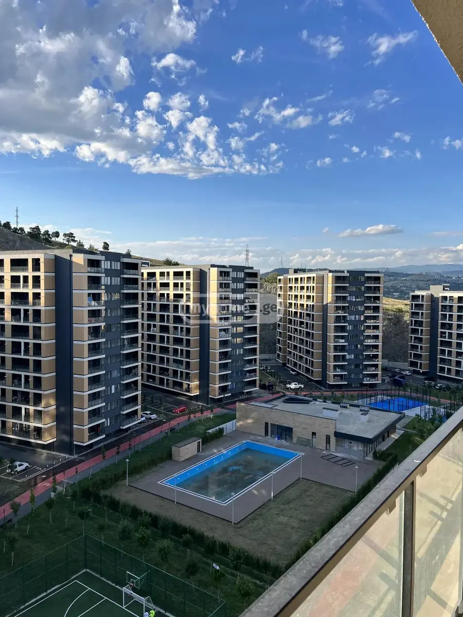 Квартира, 3-комн., 83.6 м²