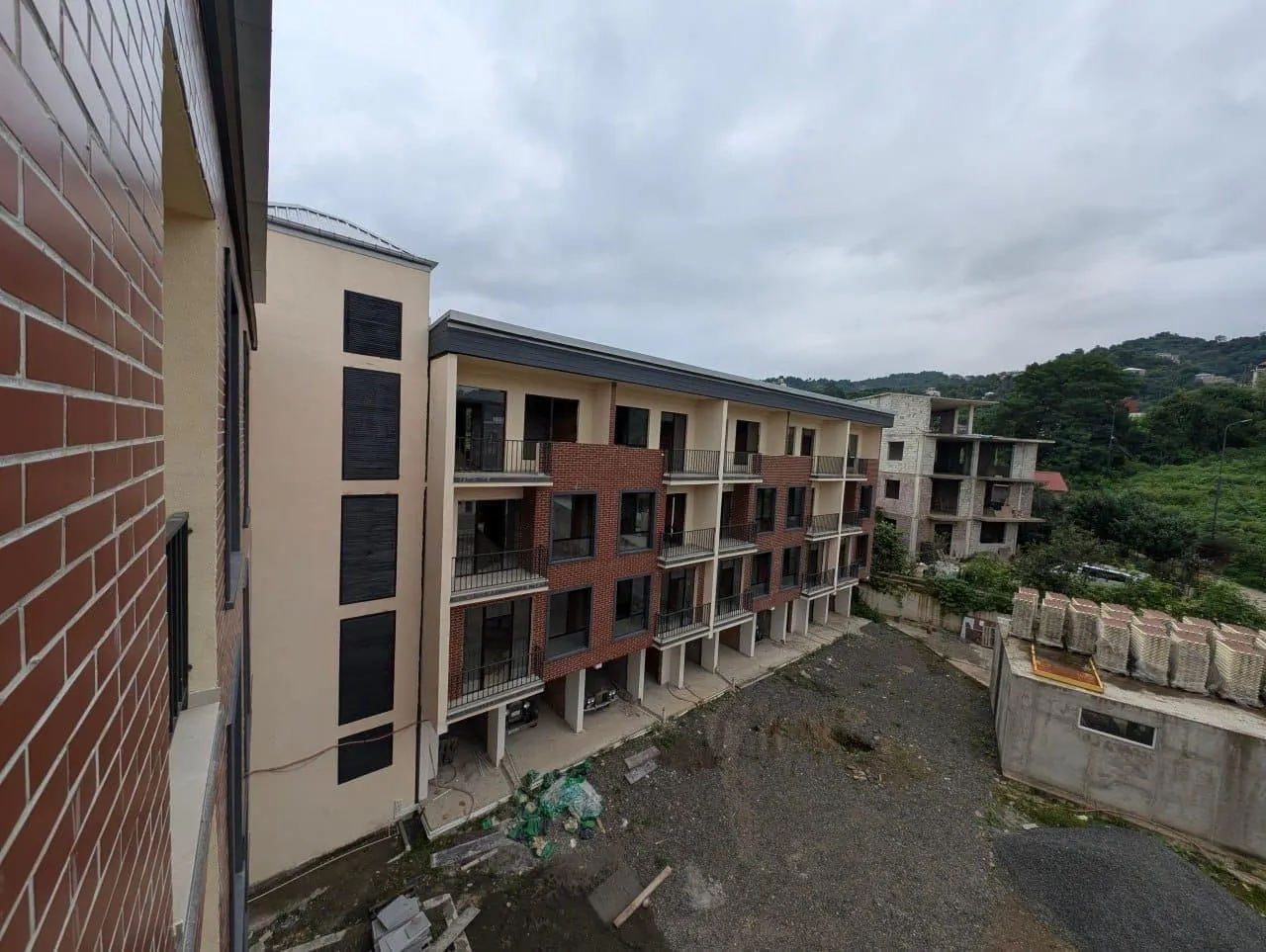 House, 5-room, 188 m²