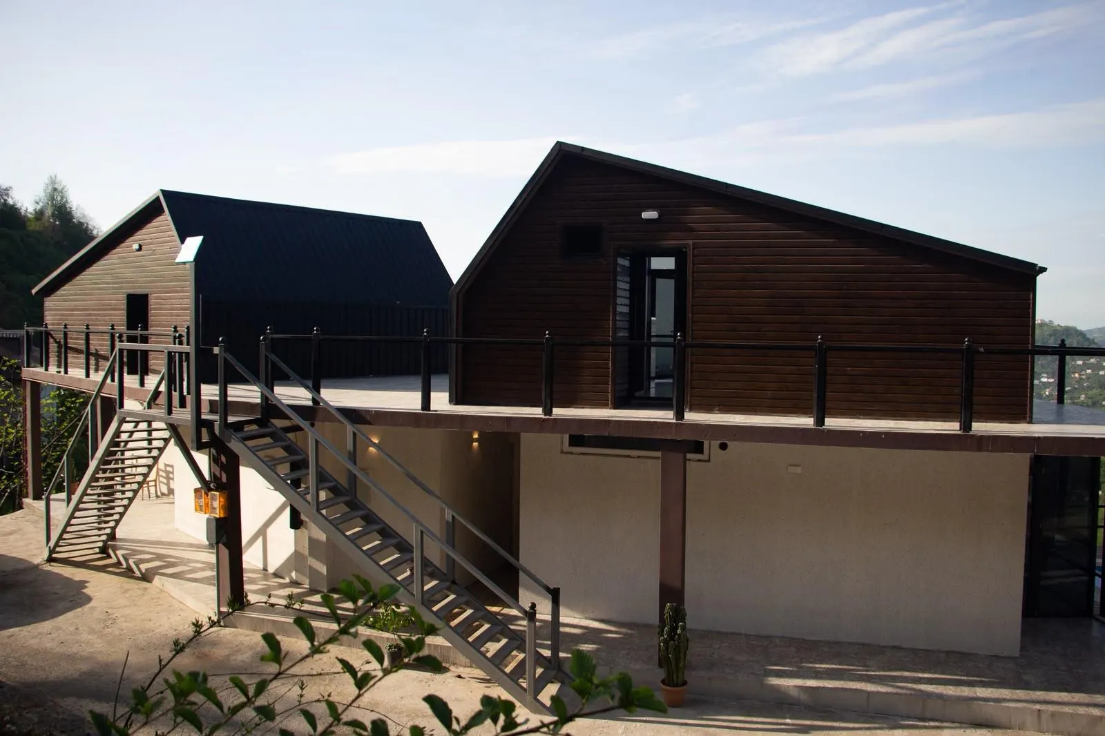 House, 7-room, 200 m²