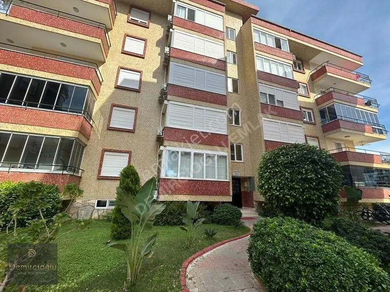 Apartment, 3-room, 120 m²