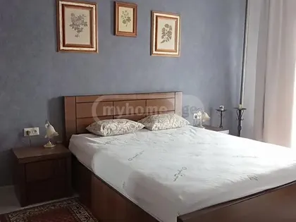 Квартира, 3-комн., 131 м²