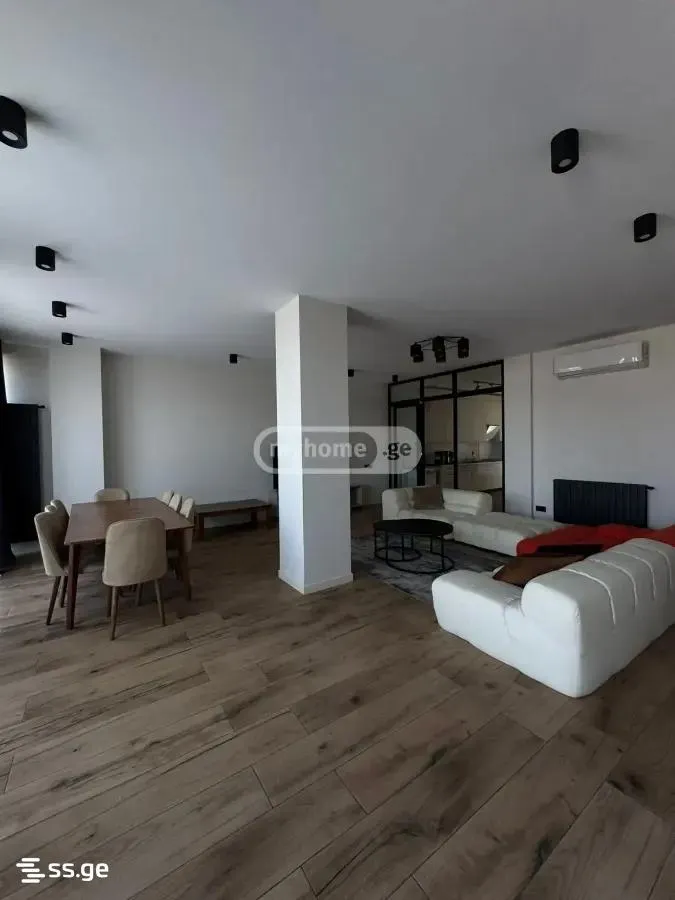 Apartment, 5-room, 205 m², Shrosha St, 2