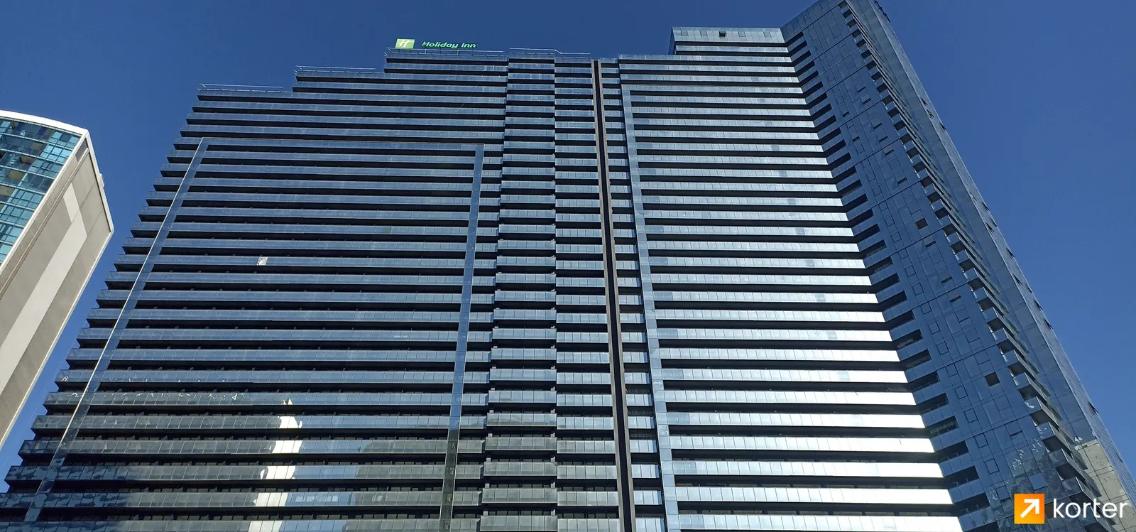 BlueSky Tower residential complex