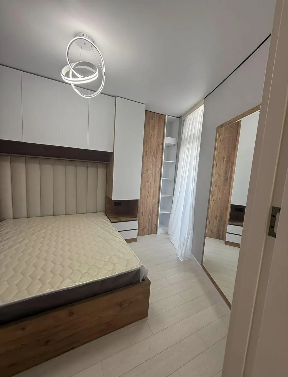 Квартира, 3-комн., 96 м², Mega City