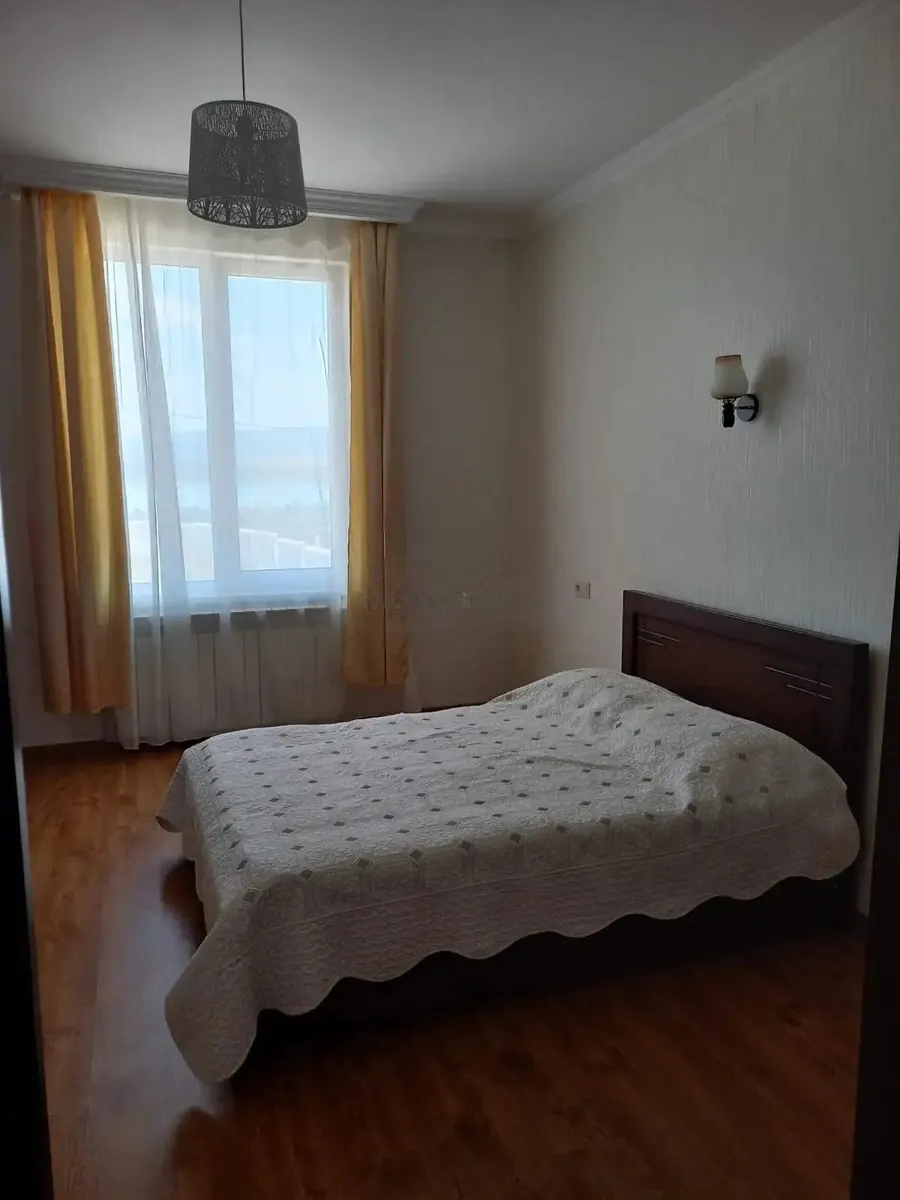 House, 8-room, 420 m²