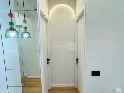 Квартира, 3-комн., 82 м²