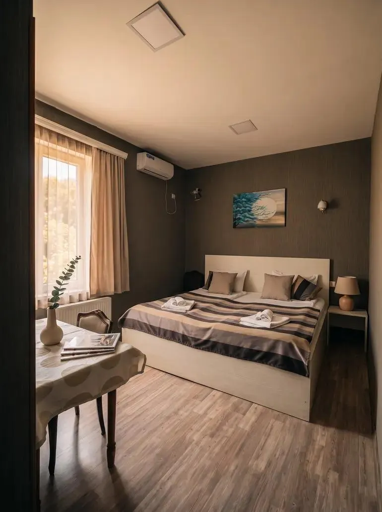 Дом, 5-комн., 250 м²