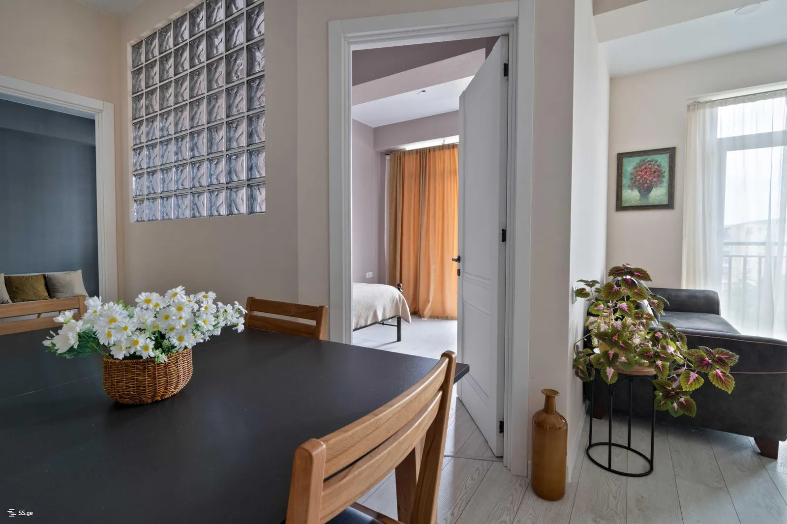 Apartment, 3-room, 75 m²