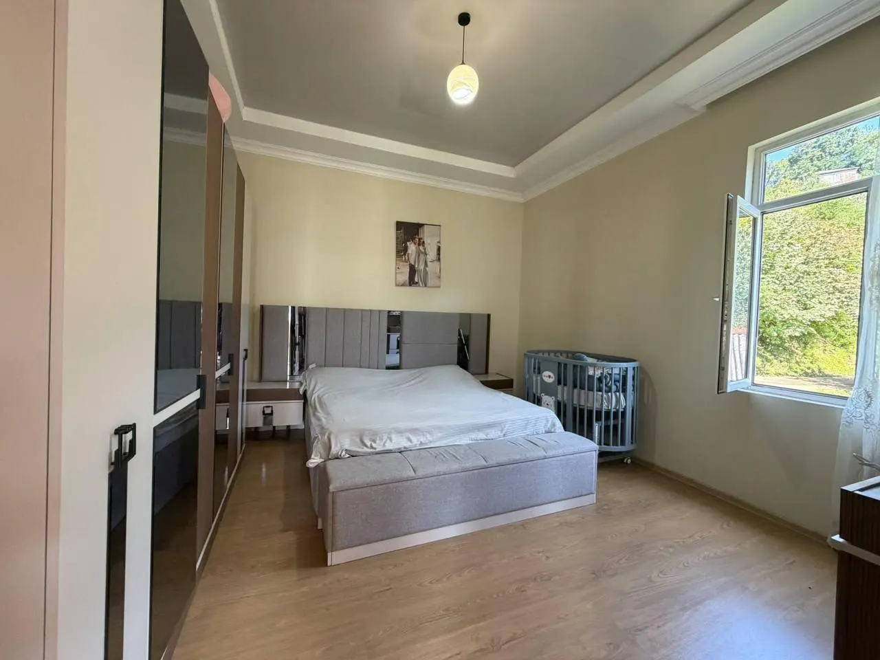 Дом, 6-комн., 220 м²