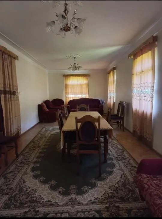 House, 5-room, 320 m²