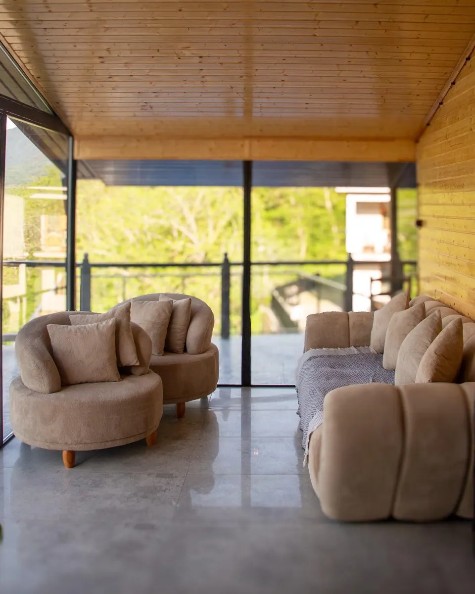House, 7-room, 200 m²