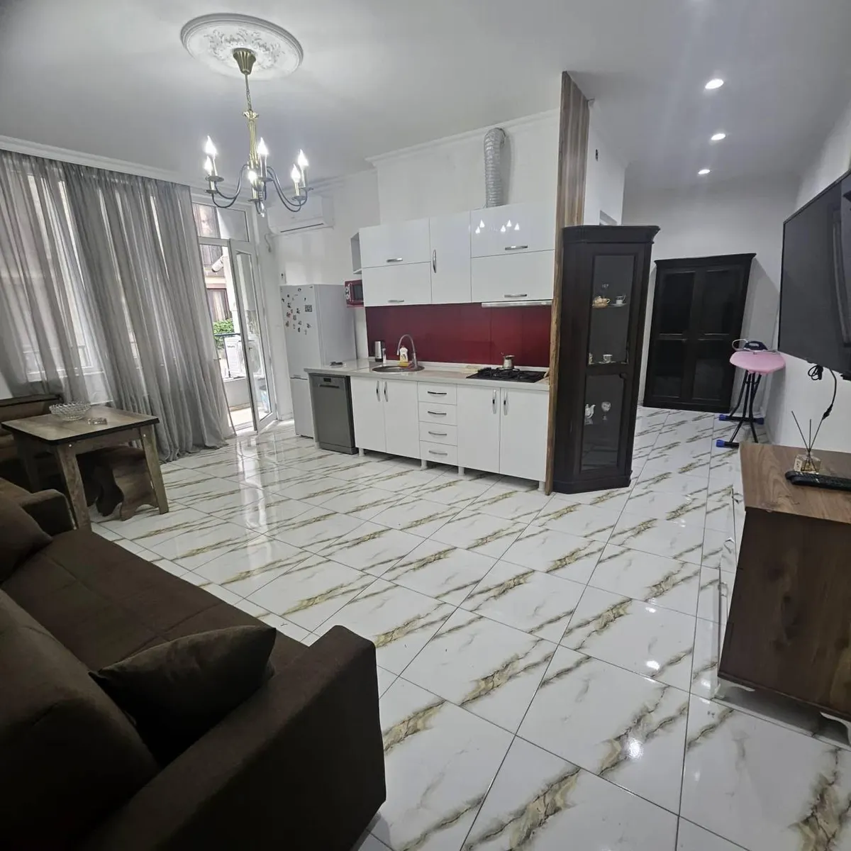 Квартира, 3-комн., 80 м²