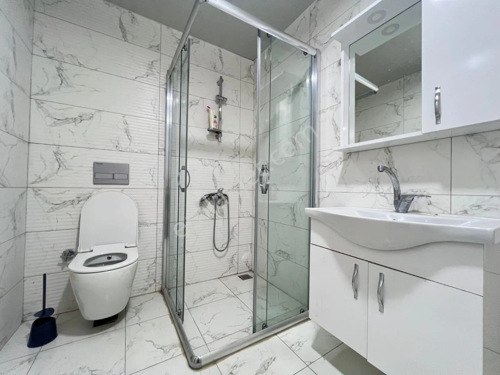 Apartment, 6-room, 200 m²