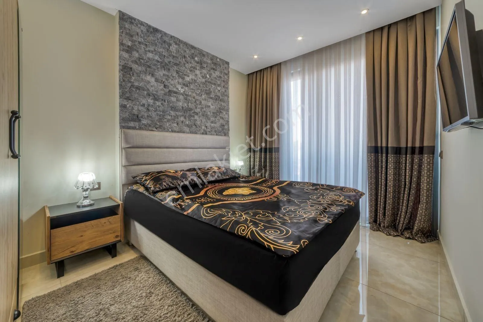 Apartment, 3-room, 85 m²